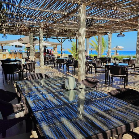 Sandy Beach Hotel & Resort Al Aqah Exterior foto