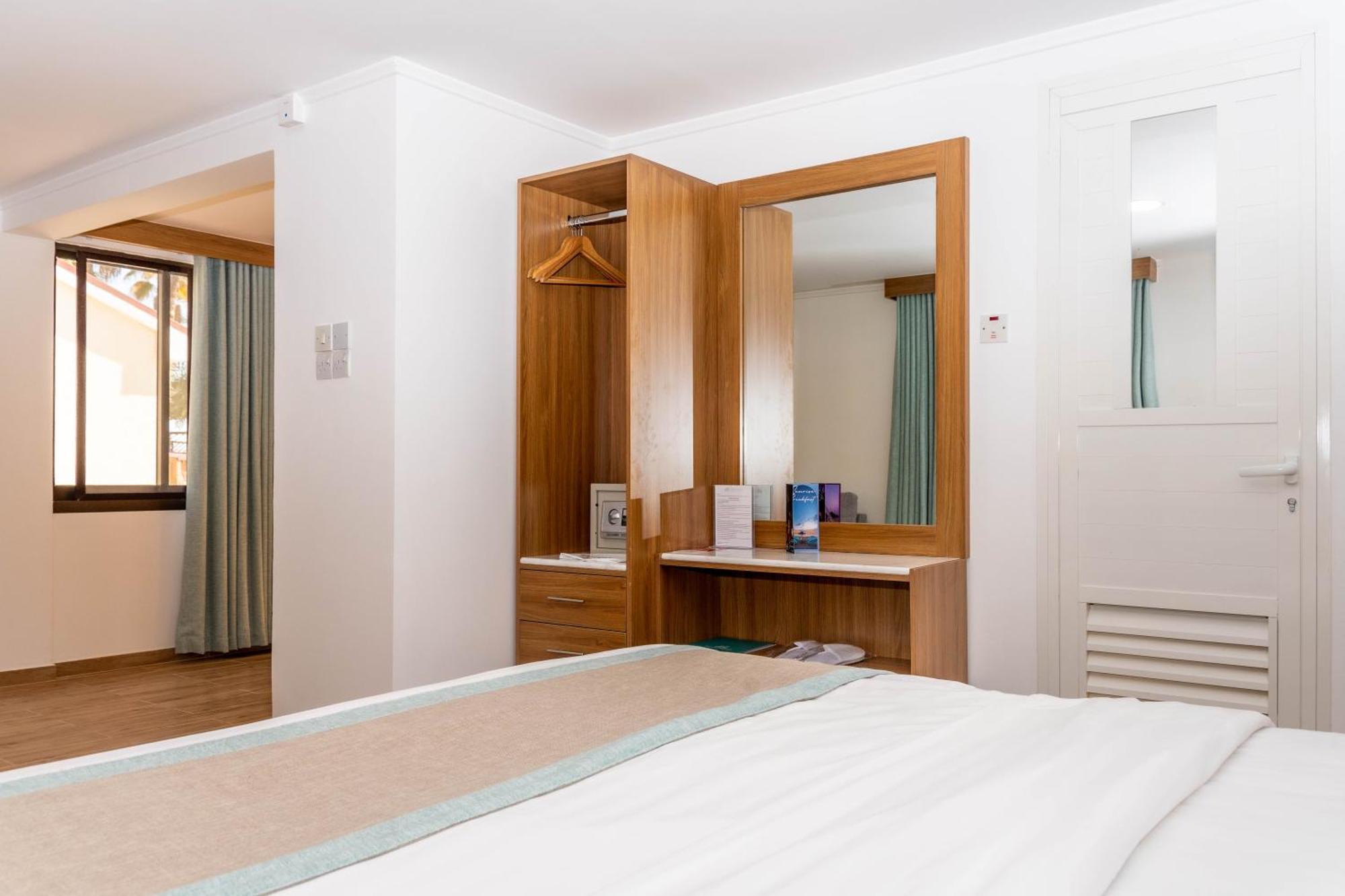 Sandy Beach Hotel & Resort Al Aqah Exterior foto