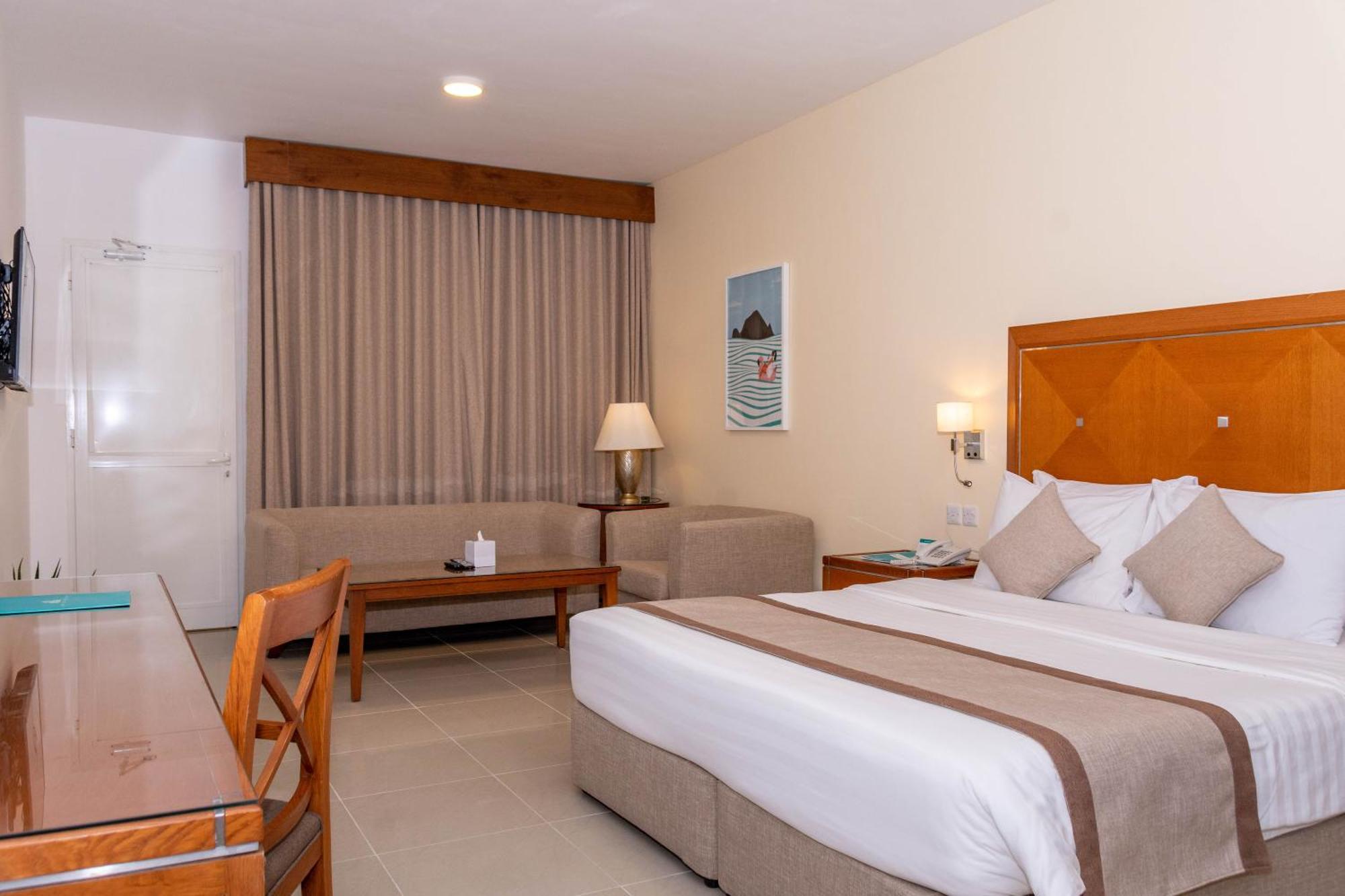 Sandy Beach Hotel & Resort Al Aqah Exterior foto