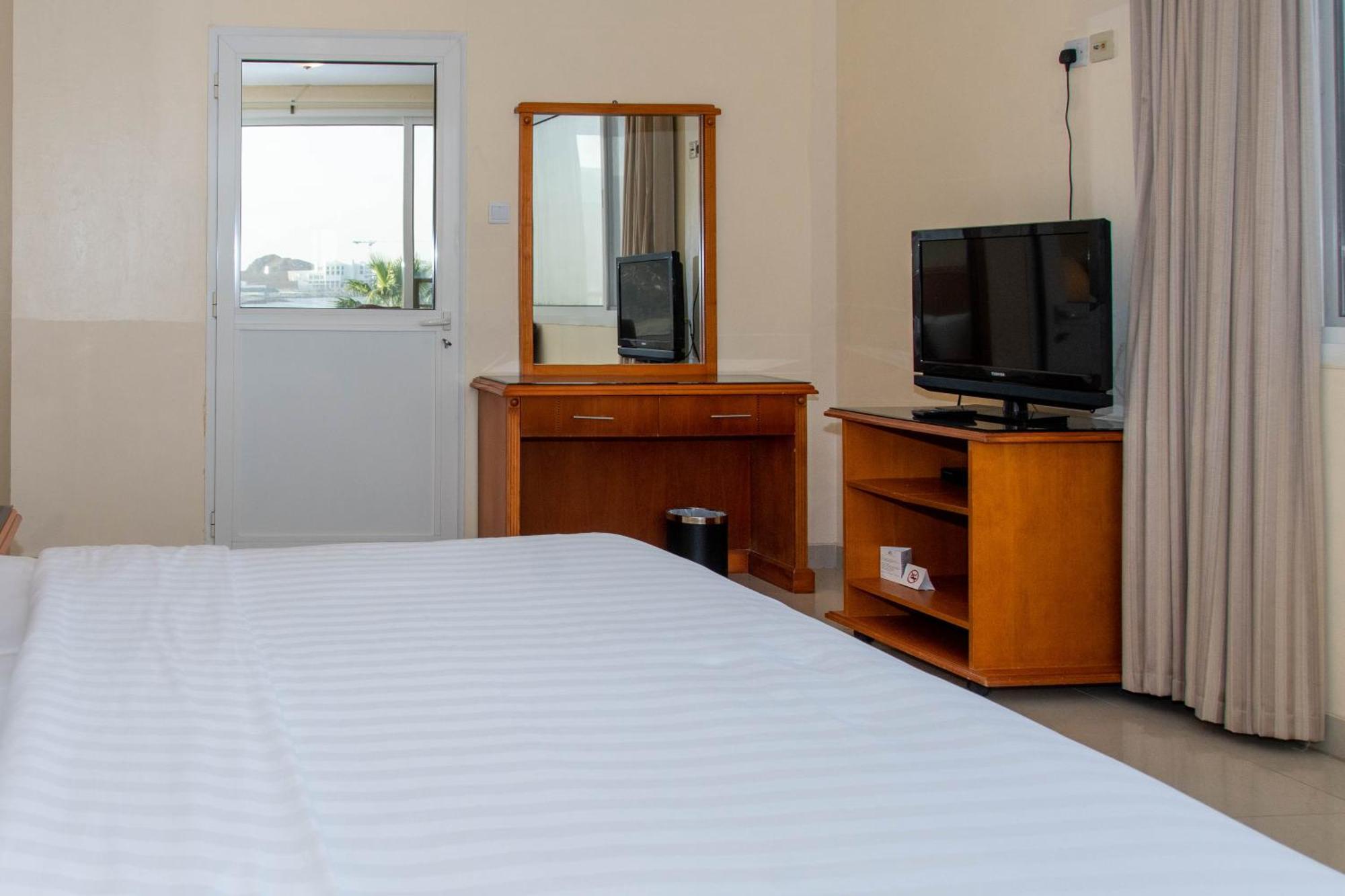Sandy Beach Hotel & Resort Al Aqah Exterior foto