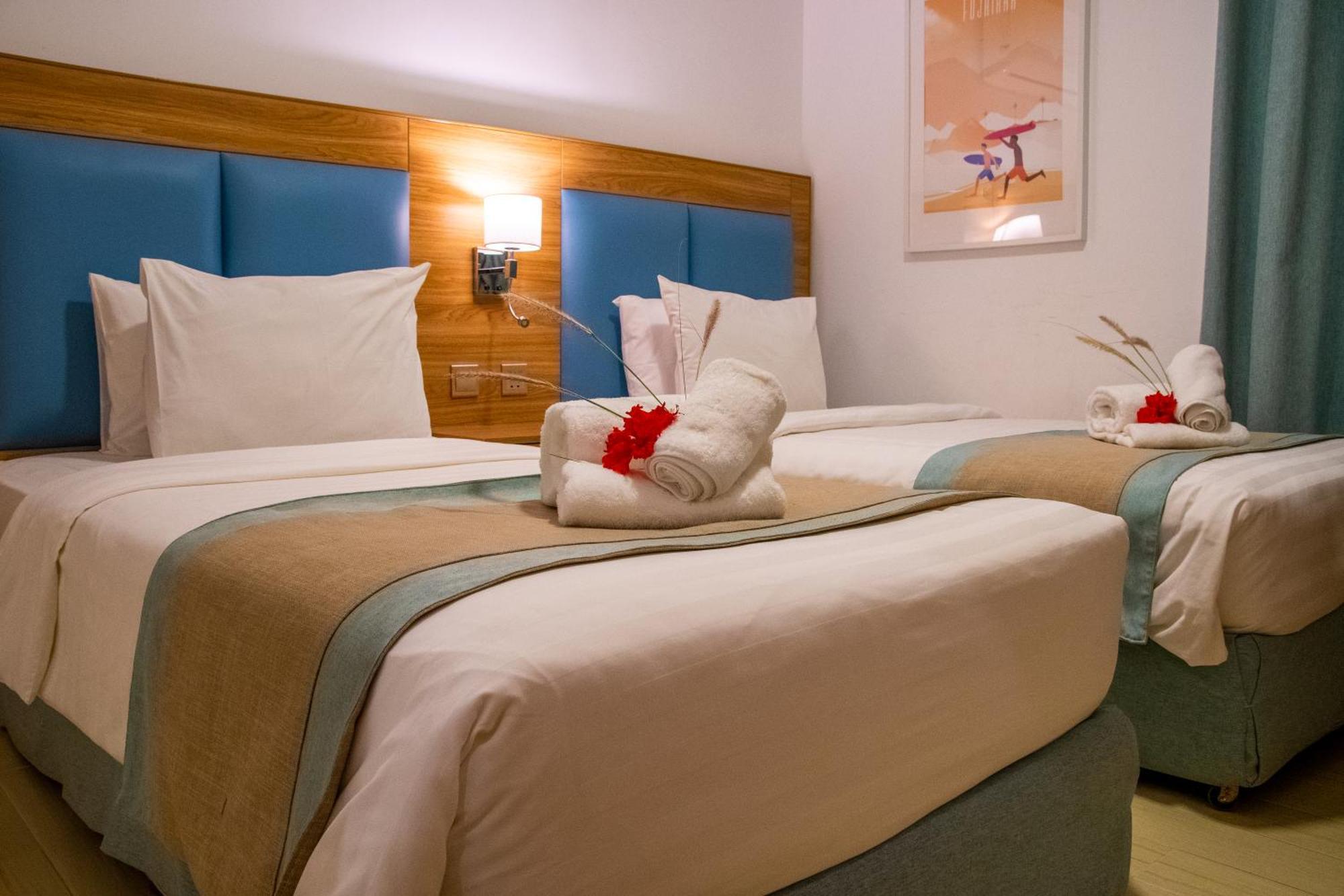 Sandy Beach Hotel & Resort Al Aqah Exterior foto