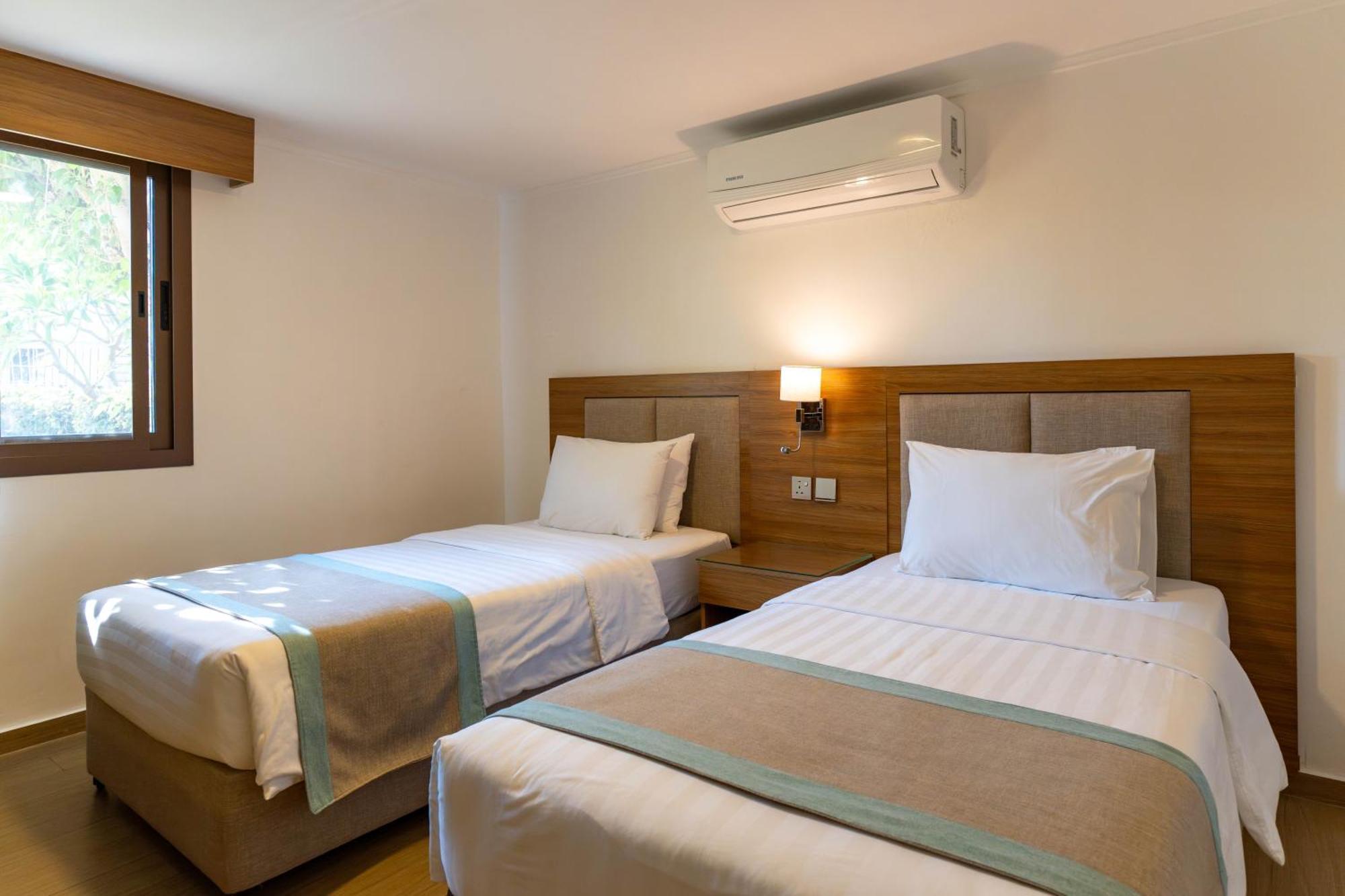 Sandy Beach Hotel & Resort Al Aqah Exterior foto
